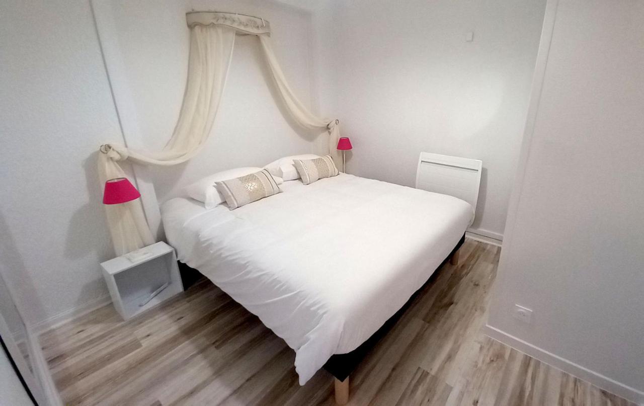 Trois appartements secteur FONCILLON PLAGE Royan Extérieur photo