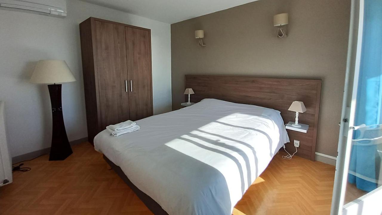 Trois appartements secteur FONCILLON PLAGE Royan Extérieur photo